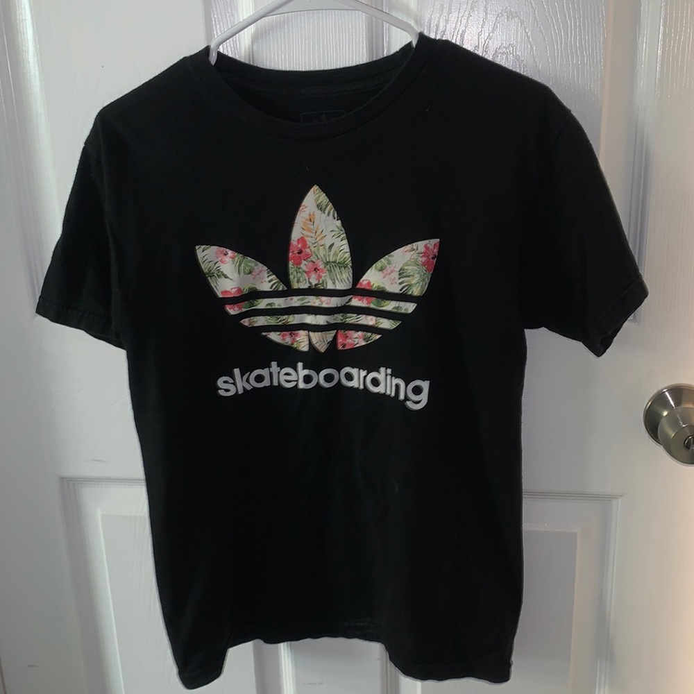 Adidas T-shirt